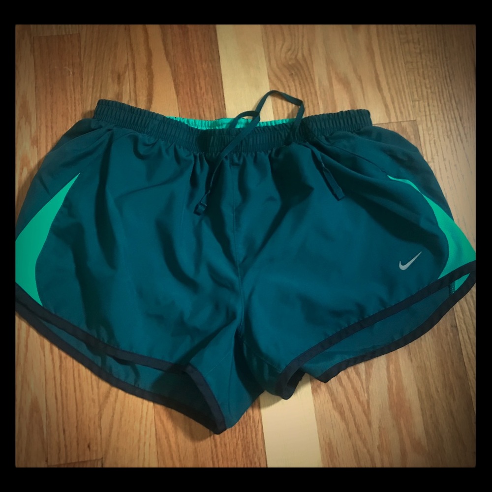 Nike running shorts mint and green large